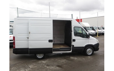 Iveco Daily 35S13-12 КУБ. М. ОБЕМ НА ТОВАРНОТО ПОМЕЩЕНИЕ - автомобили, коли, обяви за нови и употребявани 10