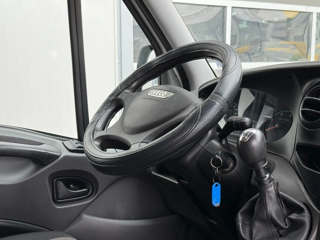 Iveco Daily 2.3 - автомобили, коли, обяви за нови и употребявани 13