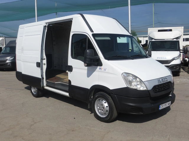 Iveco Daily 35S13-12 КУБ. М. ОБЕМ НА ТОВАРНОТО ПОМЕЩЕНИЕ - автомобили, коли, обяви за нови и употребявани 10