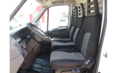 Iveco Daily 35S13-12 КУБ. М. ОБЕМ НА ТОВАРНОТО ПОМЕЩЕНИЕ - автомобили, коли, обяви за нови и употребявани 6