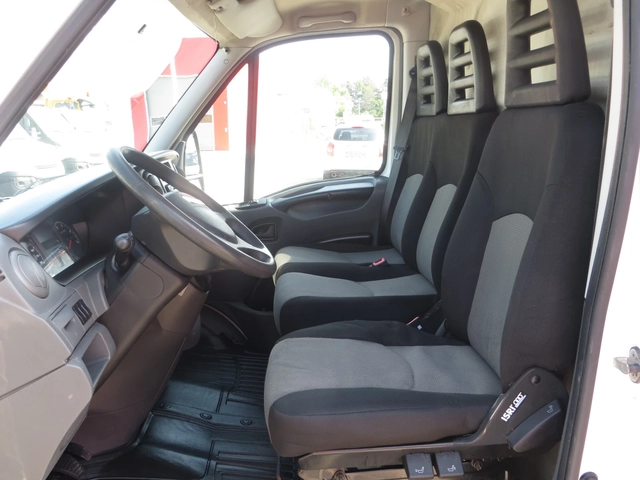 Iveco Daily 35S13-12 КУБ. М. ОБЕМ НА ТОВАРНОТО ПОМЕЩЕНИЕ - автомобили, коли, обяви за нови и употребявани 6