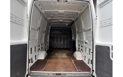 Iveco Daily 2.3 - автомобили, коли, обяви за нови и употребявани 10