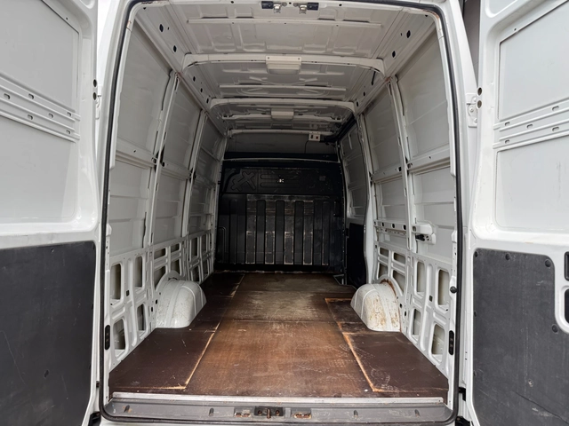 Iveco Daily 2.3 - автомобили, коли, обяви за нови и употребявани 10