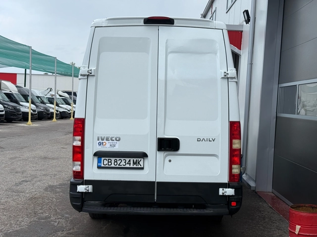 Iveco Daily 2.3 - автомобили, коли, обяви за нови и употребявани 3