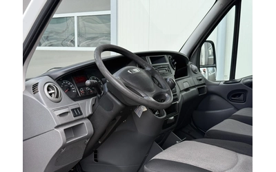 Iveco Daily 2.3 - автомобили, коли, обяви за нови и употребявани 8