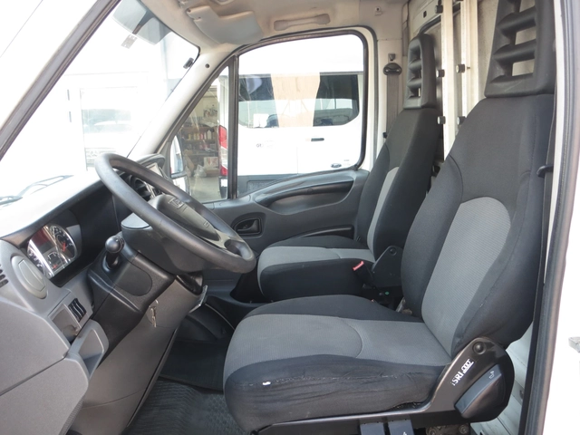 Iveco Daily 35S11 ХЛАДИЛЕН - автомобили, коли, обяви за нови и употребявани 6