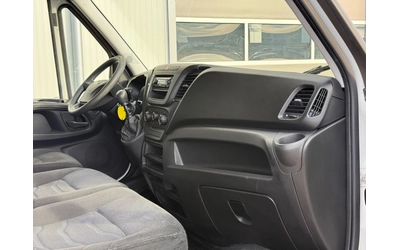 Iveco Daily 2.3 - автомобили, коли, обяви за нови и употребявани 11