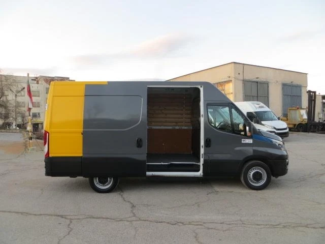 Iveco Daily 35S14 -12 КУБ.М-МЕТАН - автомобили, коли, обяви за нови и употребявани 12