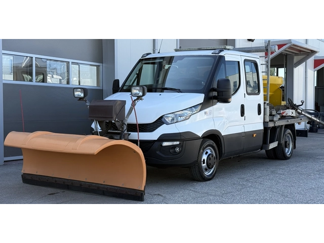 Iveco Daily Снегорин с Опесъчител 35 C 13 Категория "Б" - автомобили, коли, обяви за нови и употребявани 0
