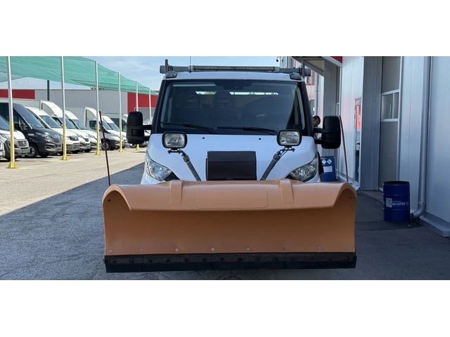 Iveco Daily Снегорин с Опесъчител 35 C 13 Категория "Б" - автомобили, коли, обяви за нови и употребявани 7