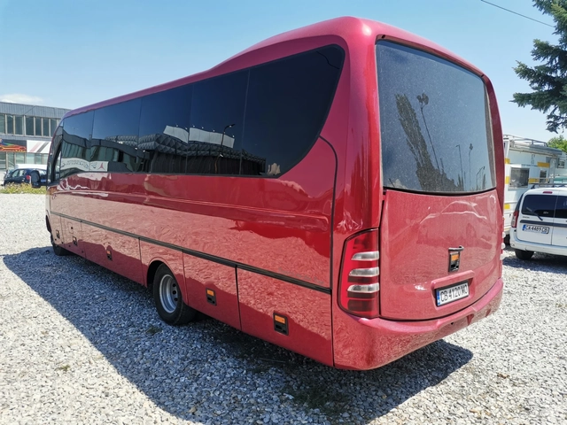 Iveco Daily АВТОБУС 32+ 1 МЕСТА - автомобили, коли, обяви за нови и употребявани 2