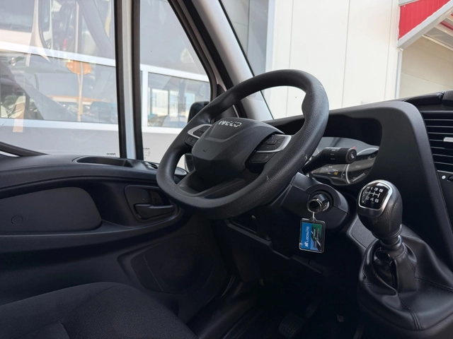 Iveco Daily 2.3 Фургон с падащ борд - автомобили, коли, обяви за нови и употребявани 10