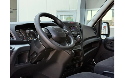 Iveco Daily 2.3 Фургон с падащ борд - автомобили, коли, обяви за нови и употребявани 9