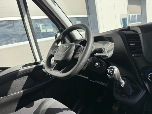 Iveco Daily 2.3 Фургон с падащ борд - автомобили, коли, обяви за нови и употребявани 13