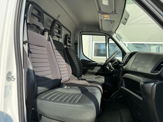 Iveco Daily 2.3 Фургон с падащ борд - автомобили, коли, обяви за нови и употребявани 9