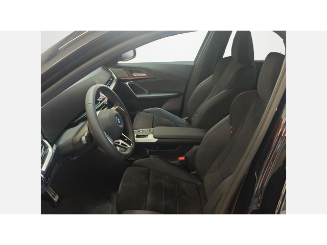 iX1 xDrive30 - автомобили, коли, обяви за нови и употребявани 5