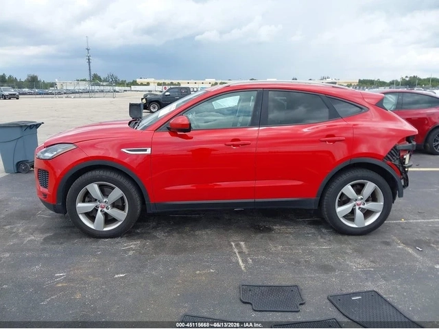 Jaguar E-pace * AWD* ПАНО* KEYLESS* Camera* ПОДГРЕВ* - автомобили, коли, обяви за нови и употребявани 13