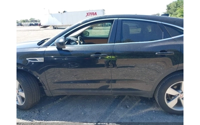 jaguar-e-pace - 3