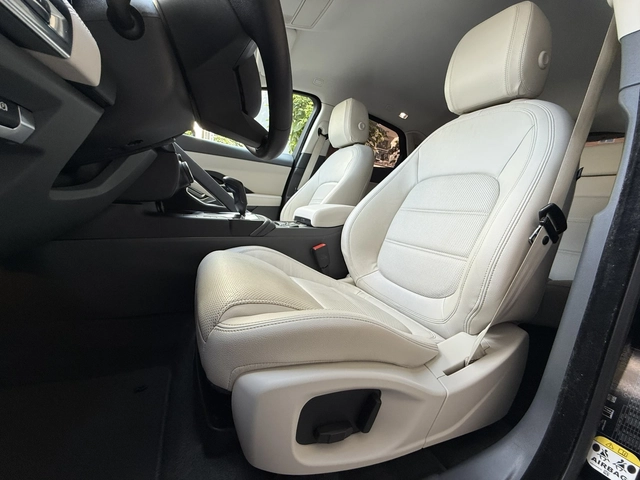 Jaguar E-pace S-2.0D-4x4-AVTOMAT-ШВЕЙЦАРИЯ!!! - автомобили, коли, обяви за нови и употребявани 12
