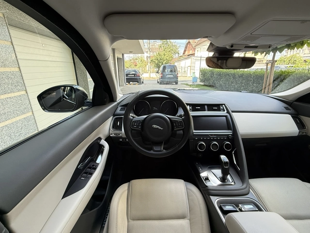 Jaguar E-pace S-2.0D-4x4-AVTOMAT-ШВЕЙЦАРИЯ!!! - автомобили, коли, обяви за нови и употребявани 9