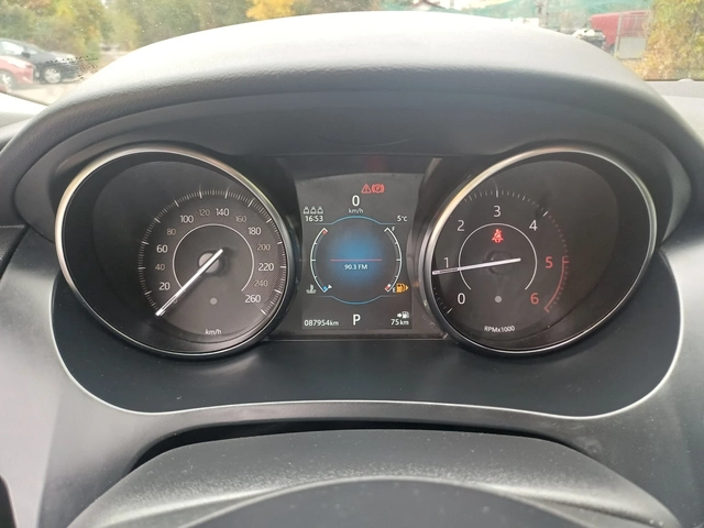 Jaguar E-pace 2.0 D150 AWD - автомобили, коли, обяви за нови и употребявани 9