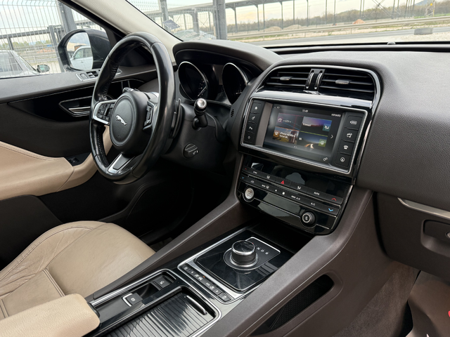 Jaguar F-PACE 2.0D* 2018г.* 152.000КМ* Сервизна История* Топ Състояние - автомобили, коли, обяви за нови и употребявани 12