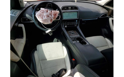 Jaguar F-PACE 3.0L 6 ALL WHEEL DRIVE - автомобили, коли, обяви за нови и употребявани 7