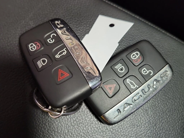 Jaguar F-PACE * PREMIUM * CARFAX * ЦЕНА ДО БГ - автомобили, коли, обяви за нови и употребявани 14