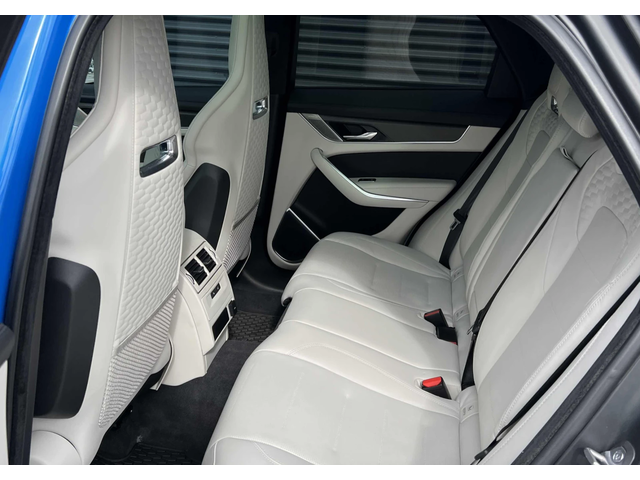 Jaguar F-PACE SVR* Auto, AWD, 5.0L 8cyl* CARFAX - автомобили, коли, обяви за нови и употребявани 12