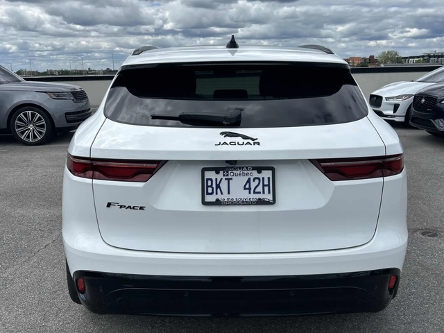 Jaguar F-PACE P250 S * ПАНОРАМА * 2 КЛЮЧА * ПОДГРЕВИ * CARFAX - автомобили, коли, обяви за нови и употребявани 4