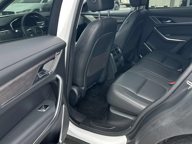Jaguar F-PACE P250 S * ПАНОРАМА * 2 КЛЮЧА * ПОДГРЕВИ * CARFAX - автомобили, коли, обяви за нови и употребявани 9