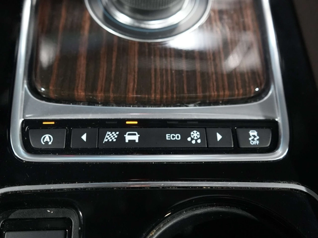 Jaguar F-PACE Prestige, ПАНО, ЦЕНА ДО БГ - автомобили, коли, обяви за нови и употребявани 8