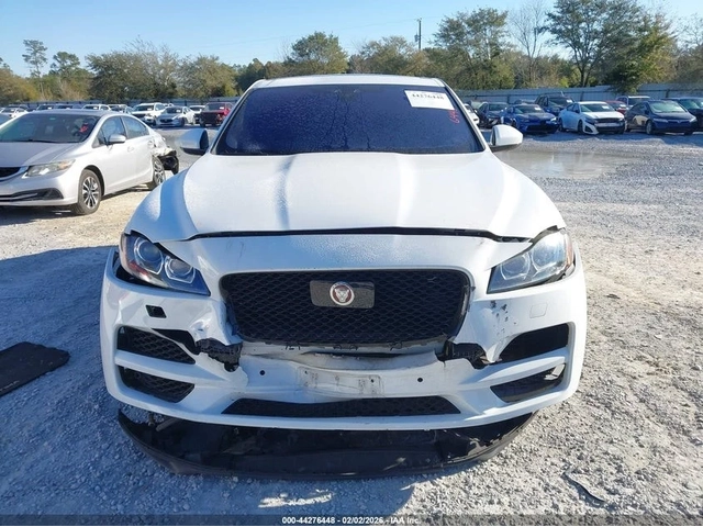 Jaguar F-PACE * Prestige* Awd* ПАНО* KEYLESS* Camera* ПОДГРЕВ* - автомобили, коли, обяви за нови и употребявани 10