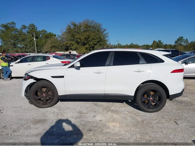 Jaguar F-PACE * Prestige* Awd* ПАНО* KEYLESS* Camera* ПОДГРЕВ* - автомобили, коли, обяви за нови и употребявани 12