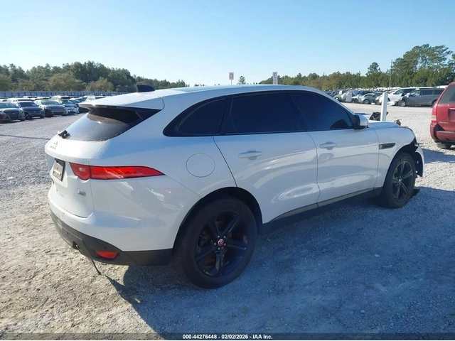 Jaguar F-PACE * Prestige* Awd* ПАНО* KEYLESS* Camera* ПОДГРЕВ* - автомобили, коли, обяви за нови и употребявани 3