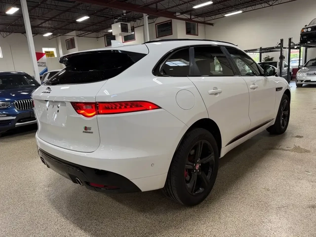Jaguar F-PACE S AWD - автомобили, коли, обяви за нови и употребявани 4
