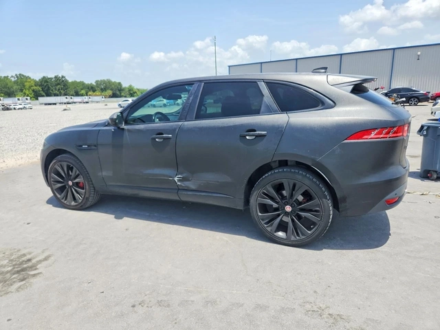 Jaguar F-Type R - SPORT - автомобили, коли, обяви за нови и употребявани 3