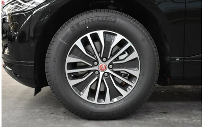 Jaguar I-Pace S EV400 - автомобили, коли, обяви за нови и употребявани 8