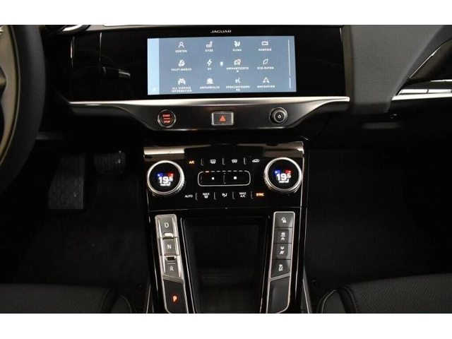 Jaguar I-Pace S EV400 - автомобили, коли, обяви за нови и употребявани 9