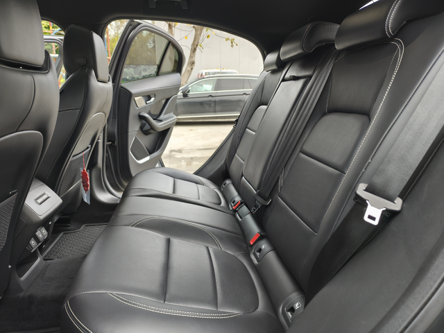 Jaguar I-Pace EV400 90 kWh (400 кс) AWD - автомобили, коли, обяви за нови и употребявани 10