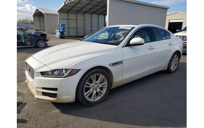 jaguar-xe-2-0l-4-rear-wheel-drive - 0