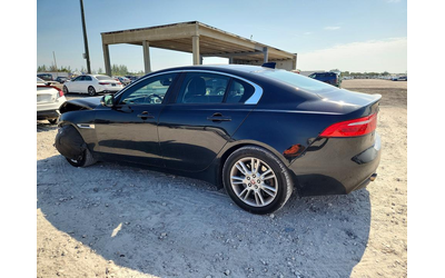 jaguar-xe-2-0l-4-rear-wheel-drive - 2