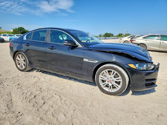 Jaguar XE 2.0L 4 REAR WHEEL DRIVE - автомобили, коли, обяви за нови и употребявани 4