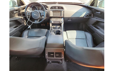 Jaguar XE 2.0L 4 REAR WHEEL DRIVE - автомобили, коли, обяви за нови и употребявани 8