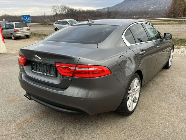 Jaguar XE 2.0TDI 180кс EURO 6B ПЕРФЕКТЕН ВНОС ИТАЛИЯ - автомобили, коли, обяви за нови и употребявани 3