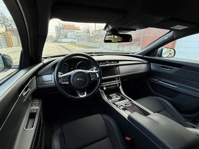 Jaguar Xf R-SPORT-2.0D-AVTOMAT-ШВЕЙЦАРИЯ - автомобили, коли, обяви за нови и употребявани 8