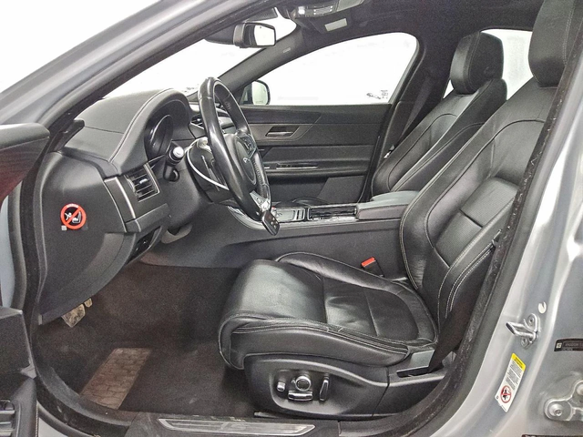 Jaguar Xf S* Meridian* 360* DISTRONIC* КОЖА* ПОДГРЕВ* ОБДУХ - автомобили, коли, обяви за нови и употребявани 6