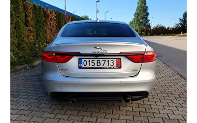 jaguar-xf - 4