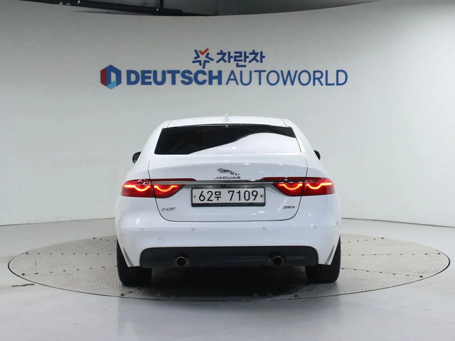 Jaguar Xf Xf (X260) 25T Portfolio - автомобили, коли, обяви за нови и употребявани 3