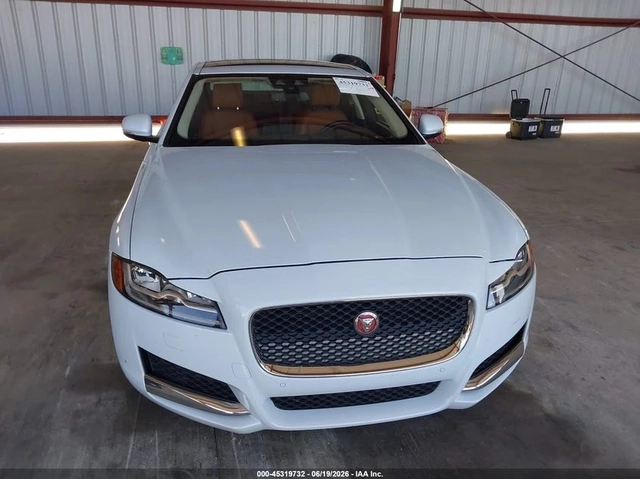 Jaguar Xf * PORTFOLIO* LIMITED* ПАНО* KEYLESS* Camera* ПОДГР - автомобили, коли, обяви за нови и употребявани 1